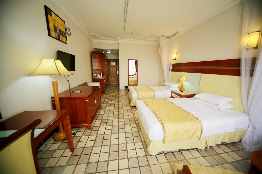 Hotel Africana Καμπάλα Εξωτερικό φωτογραφία
