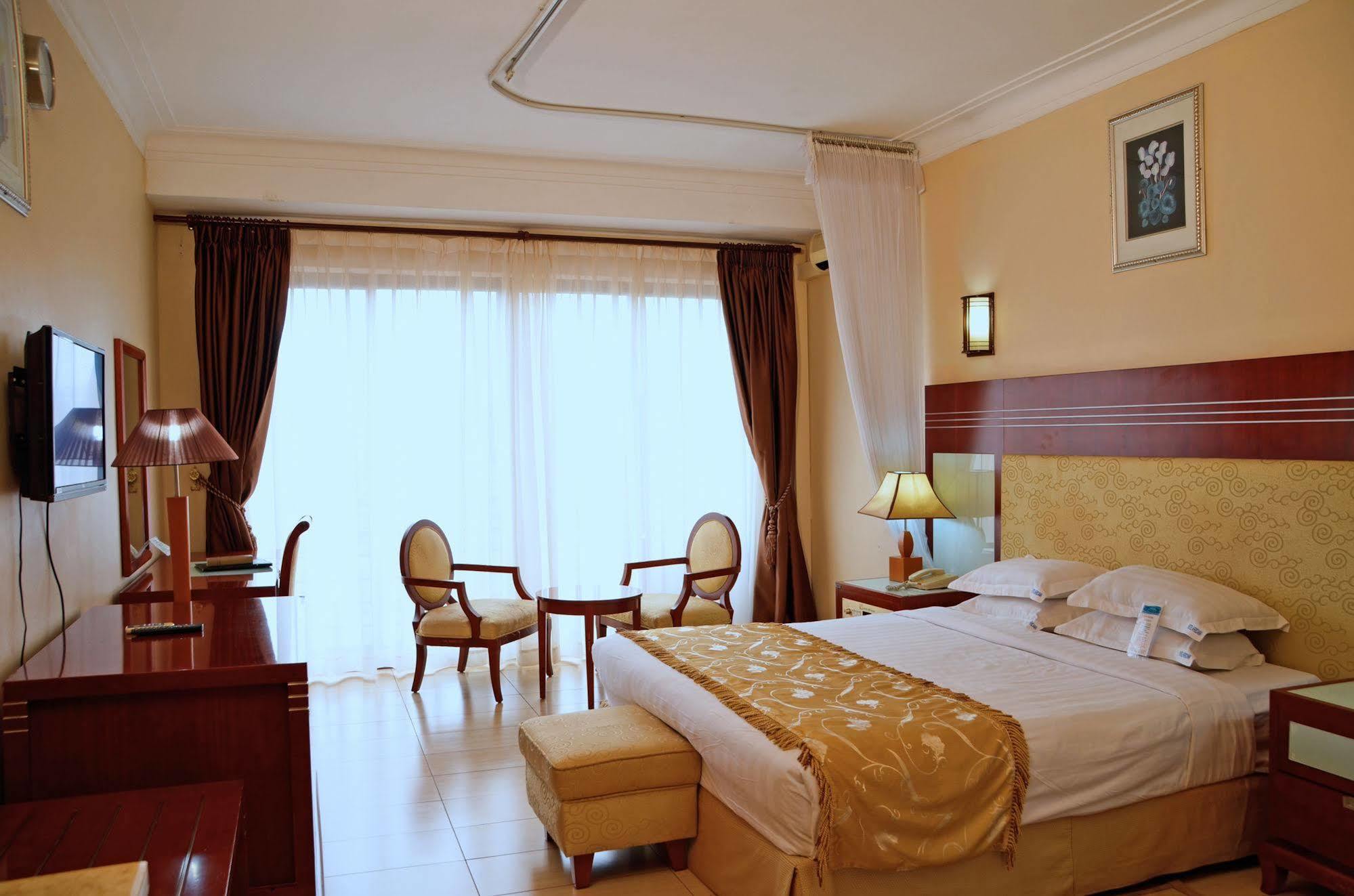 Hotel Africana Καμπάλα Εξωτερικό φωτογραφία